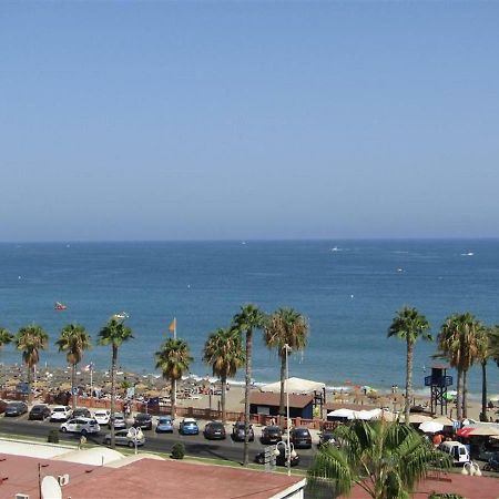 Luxury Beachfront Apartment In Benalmadena Costa المظهر الخارجي الصورة