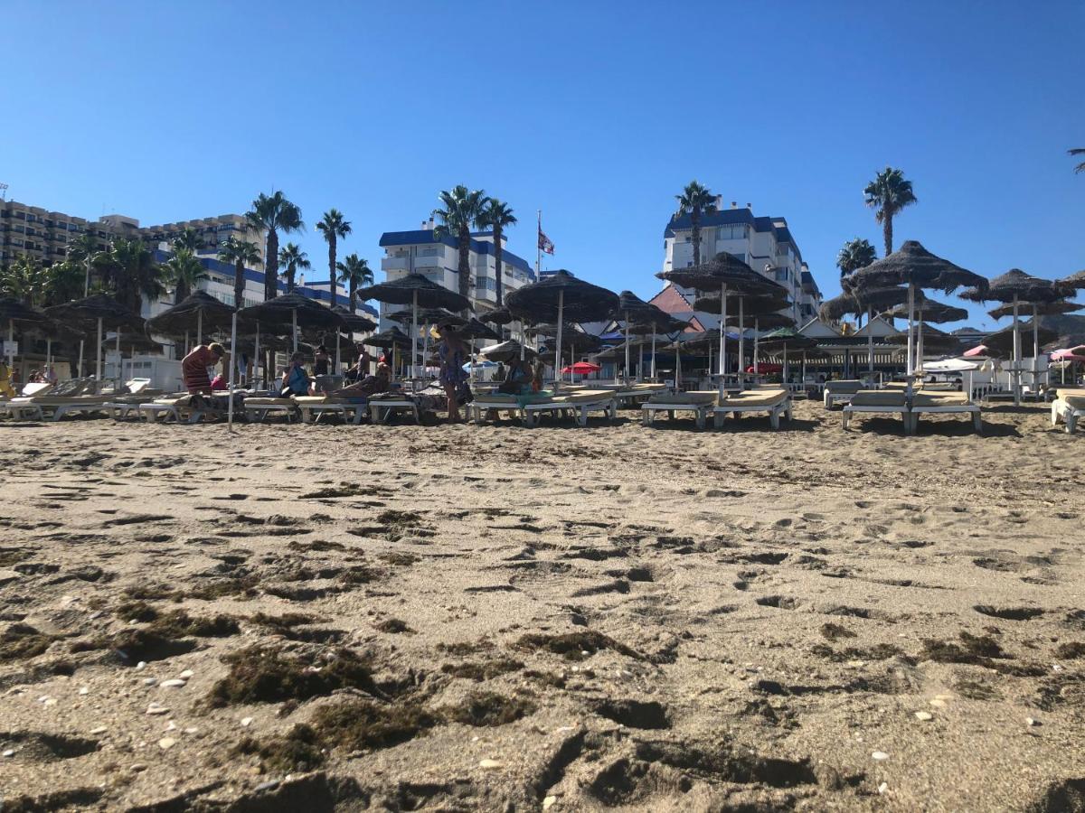 Luxury Beachfront Apartment In Benalmadena Costa المظهر الخارجي الصورة