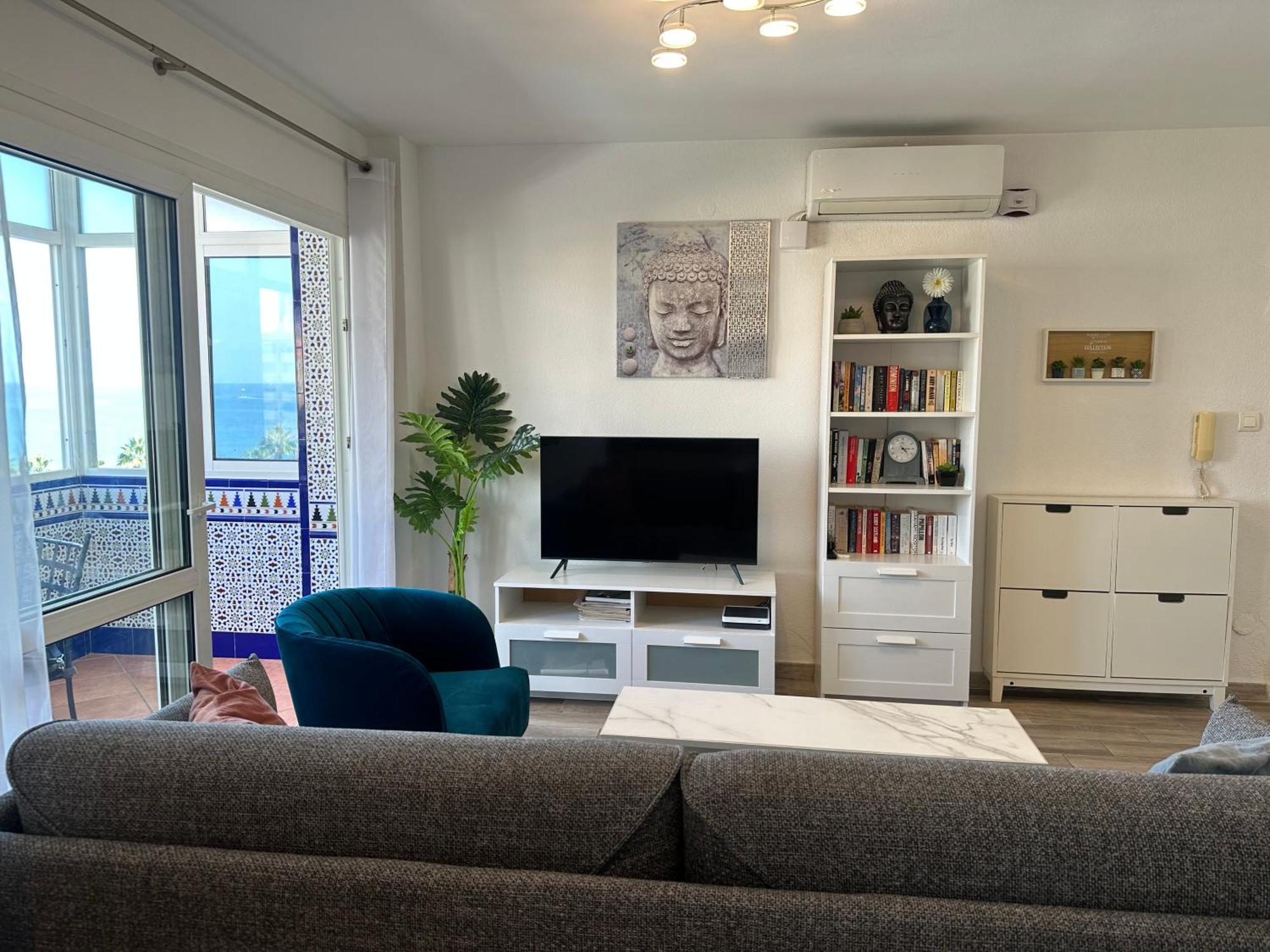 Luxury Beachfront Apartment In Benalmadena Costa المظهر الخارجي الصورة