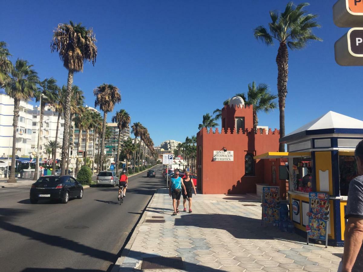 Luxury Beachfront Apartment In Benalmadena Costa المظهر الخارجي الصورة